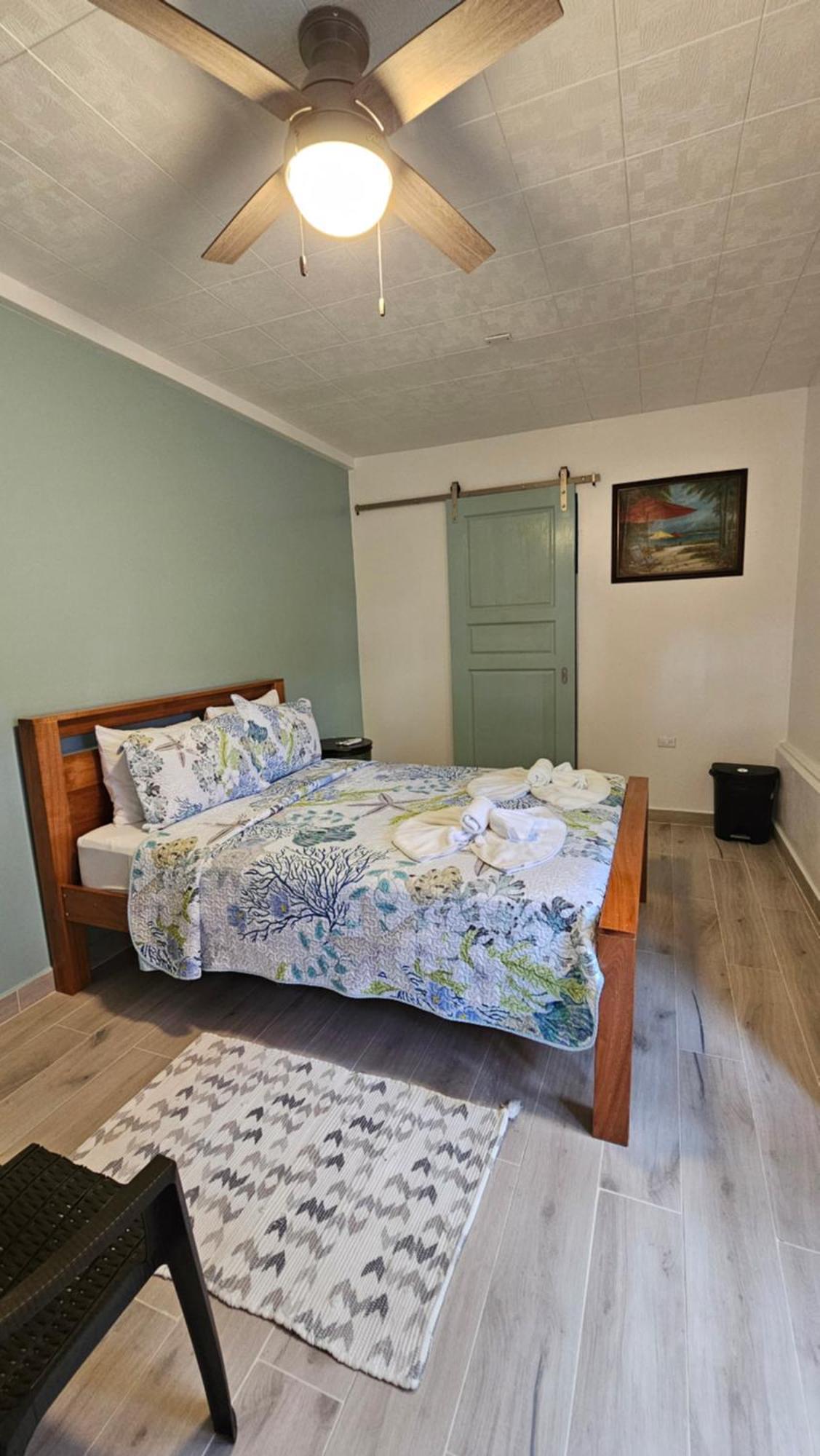 קיי קולקר Sea N Sun Guest House מראה חיצוני תמונה