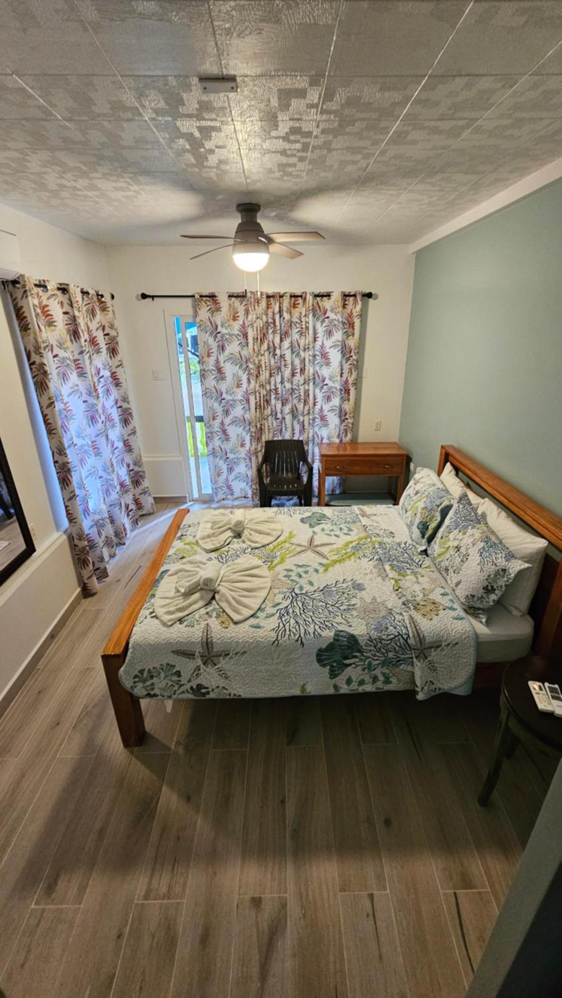 קיי קולקר Sea N Sun Guest House מראה חיצוני תמונה